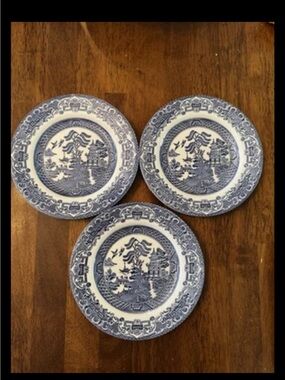 English Ironstone EIT ~ Blue Willow Bread & Butter Plates 6 7/8" ~ Set of 3